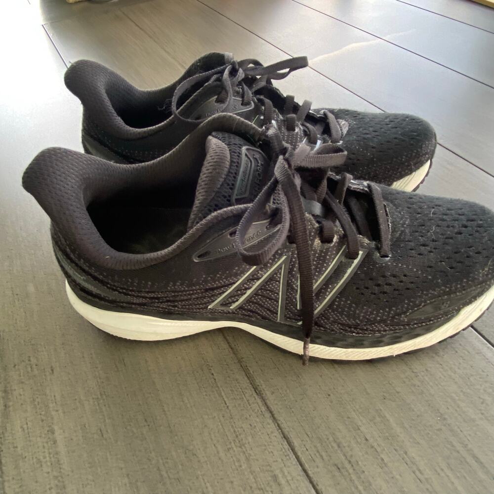 New Balance Fresh Foam X860v12 • Women’s 8B • Black • Stability Running Shoe